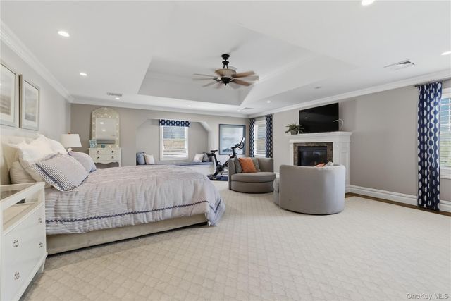 755 N Village Avenue, Rockville Centre, NY 11570