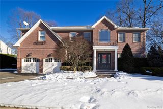 755 N Village Avenue, Rockville Centre, NY 11570