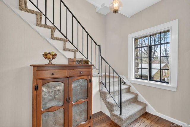 12 Inwood Lane W, Cortlandt Manor, NY 10567