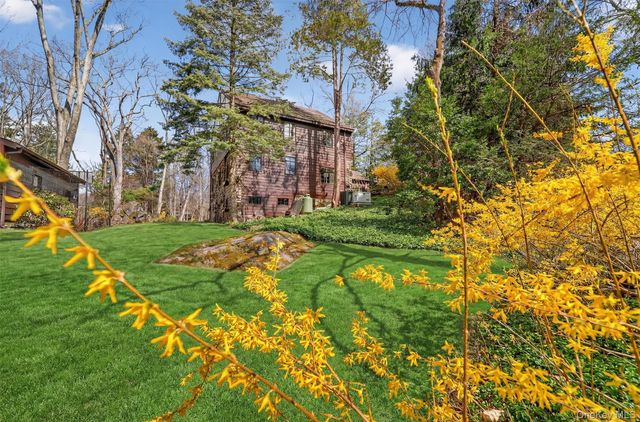 12 Inwood Lane W, Cortlandt Manor, NY 10567