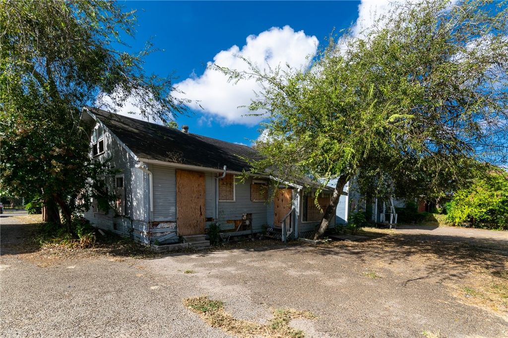 928 Park Ave, Corpus Christi, TX 78401 — photo 3