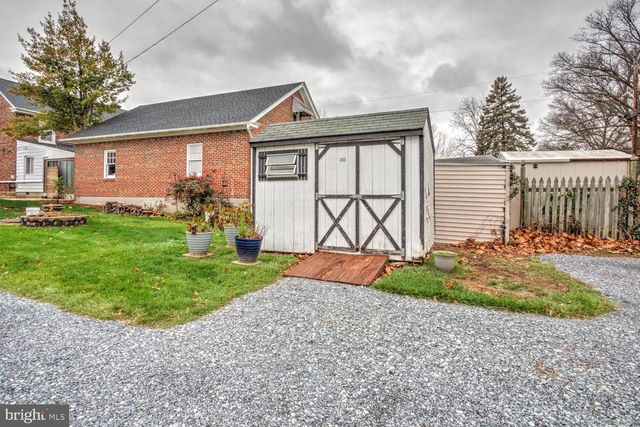 627 PINE ST, Denver, PA 17517