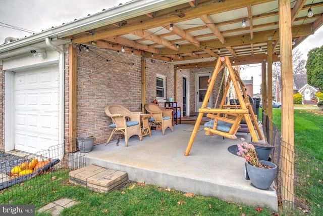 627 PINE ST, Denver, PA 17517