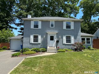 798 Cooke Street, Waterbury, CT 06710