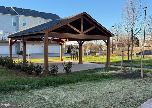 10106 QUEENS WAY, Manassas, VA 20110