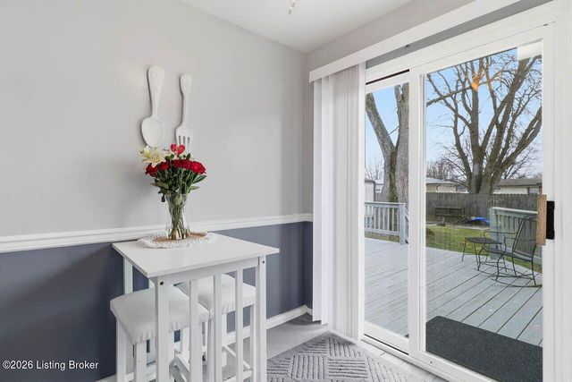 8814 Terry Rd, Louisville, KY 40258