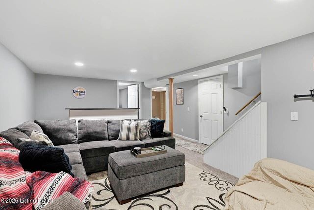 8814 Terry Rd, Louisville, KY 40258