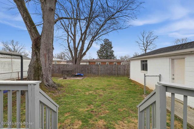 8814 Terry Rd, Louisville, KY 40258