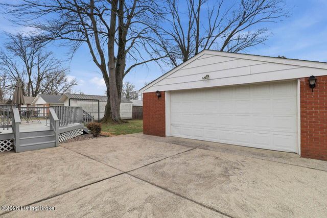 8814 Terry Rd, Louisville, KY 40258