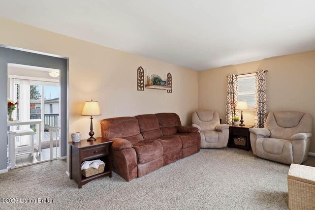 8814 Terry Rd, Louisville, KY 40258