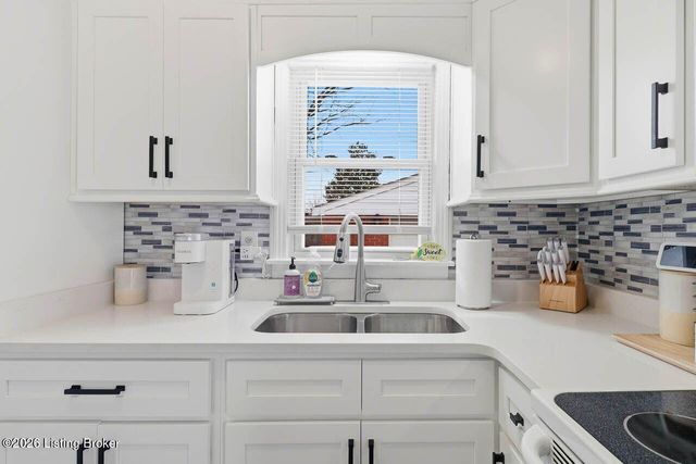 8814 Terry Rd, Louisville, KY 40258