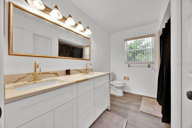 5108 AVIGNON COURT, Orlando, FL 32839