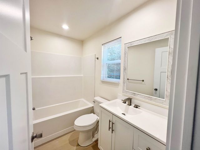 28 Blackstock Road, Inman, SC 29349