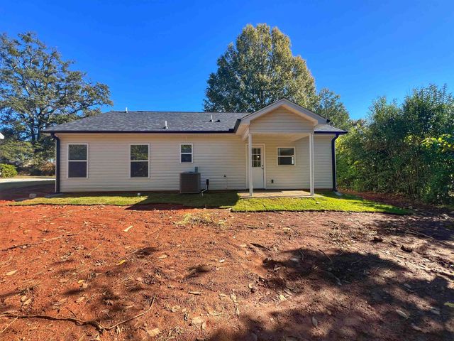 28 Blackstock Road, Inman, SC 29349