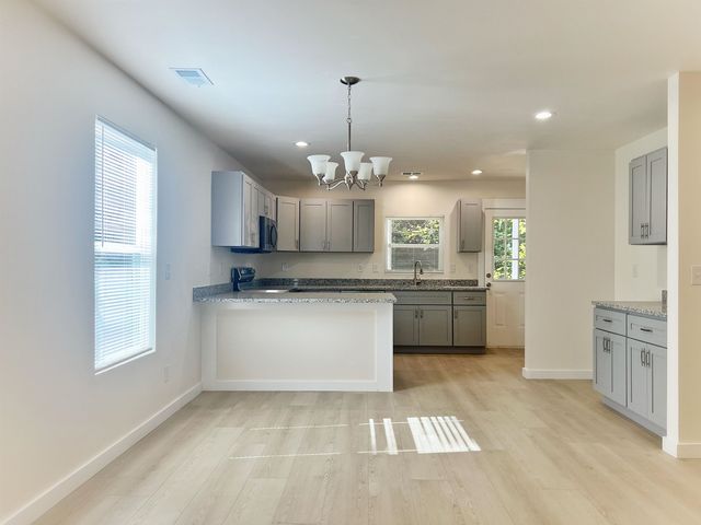 28 Blackstock Road, Inman, SC 29349