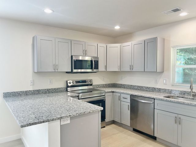 28 Blackstock Road, Inman, SC 29349