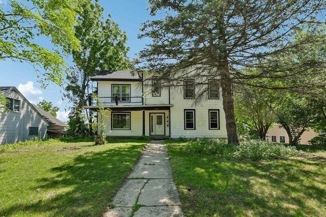 408 W Lake Street, Lake Mills, WI 53551