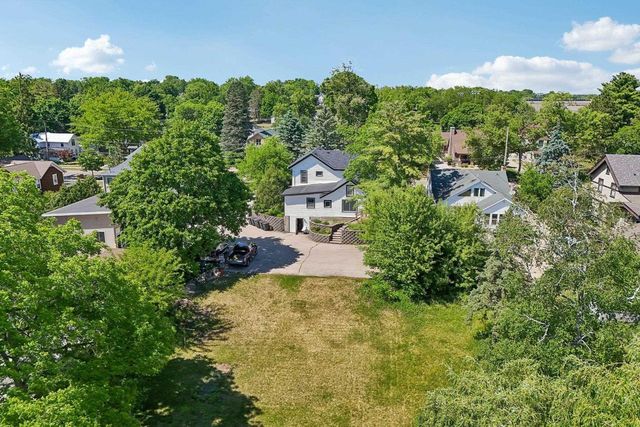 408 W Lake Street, Lake Mills, WI 53551
