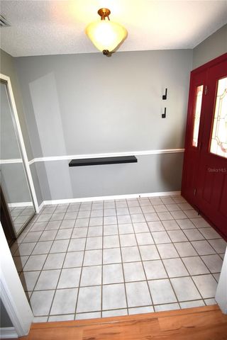 9109 QUEEN ELIZABETH COURT, Orlando, FL 32818