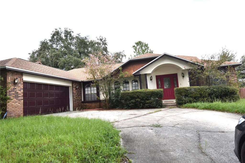9109 QUEEN ELIZABETH COURT, Orlando, FL 32818