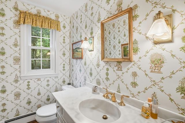 18 Coolidge Road, Wayland, MA 01778