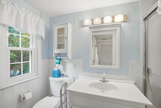 18 Coolidge Road, Wayland, MA 01778