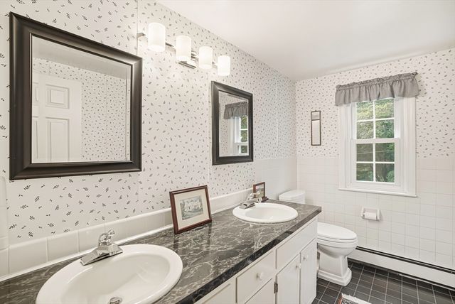 18 Coolidge Road, Wayland, MA 01778