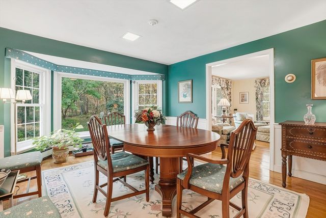 18 Coolidge Road, Wayland, MA 01778