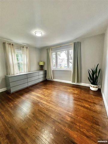21 Blanche Court, Dumont, NJ 07628