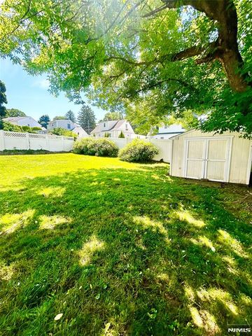 21 Blanche Court, Dumont, NJ 07628