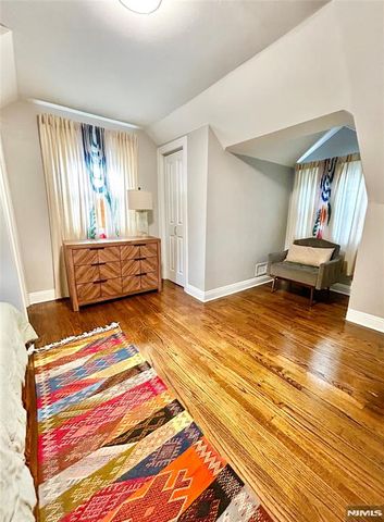 21 Blanche Court, Dumont, NJ 07628
