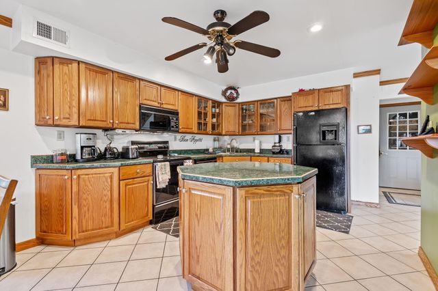 2549 E 1100 N, Demotte, IN 46310