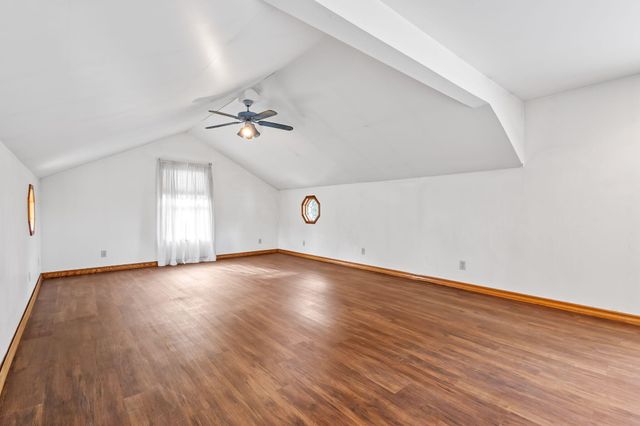 2549 E 1100 N, Demotte, IN 46310