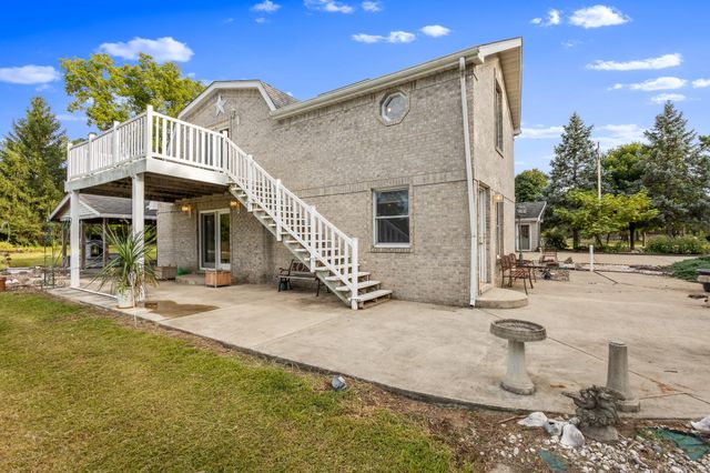 2549 E 1100 N, Demotte, IN 46310