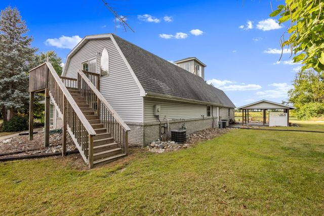 2549 E 1100 N, Demotte, IN 46310