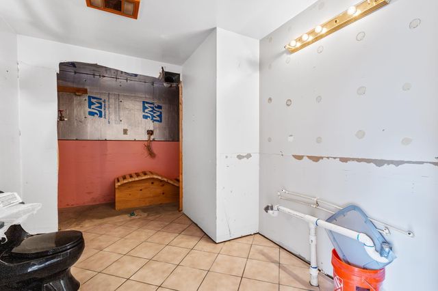 2549 E 1100 N, Demotte, IN 46310