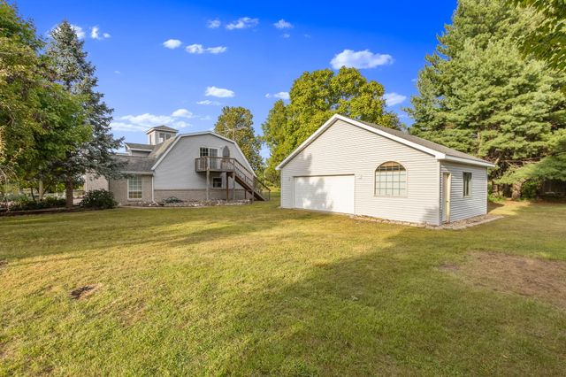 2549 E 1100 N, Demotte, IN 46310