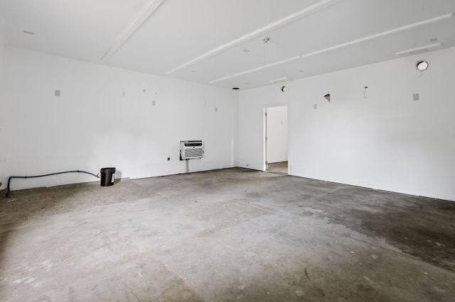 2549 E 1100 N, Demotte, IN 46310