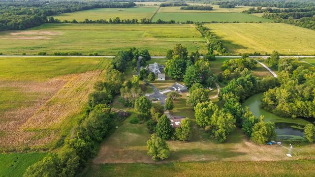 2549 E 1100 N, Demotte, IN 46310