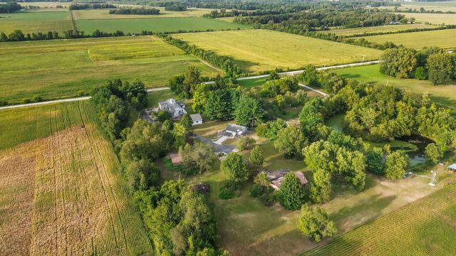 2549 E 1100 N, Demotte, IN 46310