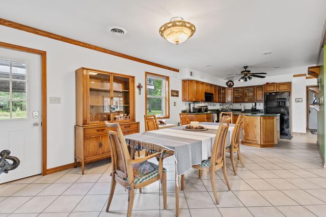 2549 E 1100 N, Demotte, IN 46310