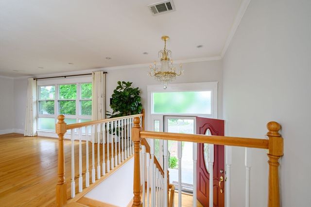 79 Hilltop St, Milton, MA 02186