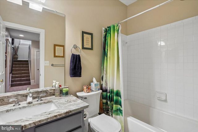 8958 JUNCO CT, Gainesville, VA 20155