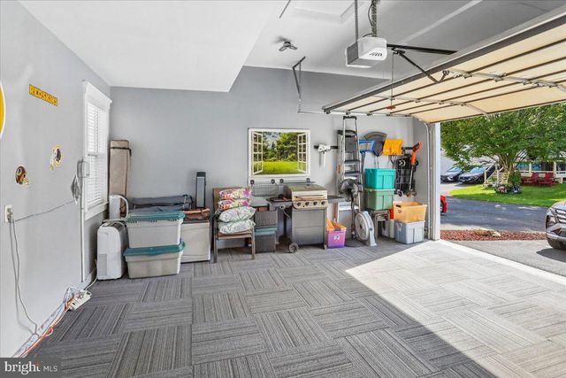 8958 JUNCO CT, Gainesville, VA 20155