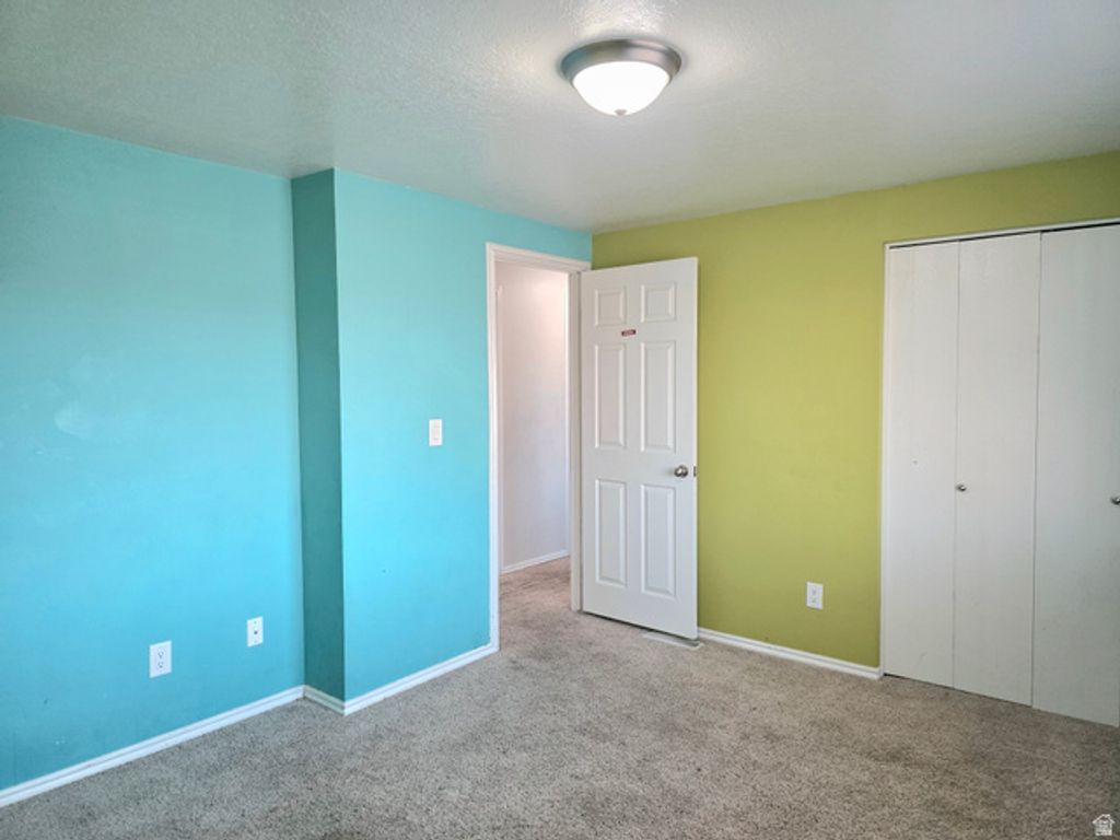 Image 16 of property listing at 631 W MAIN ST, Wellington, UT 84542