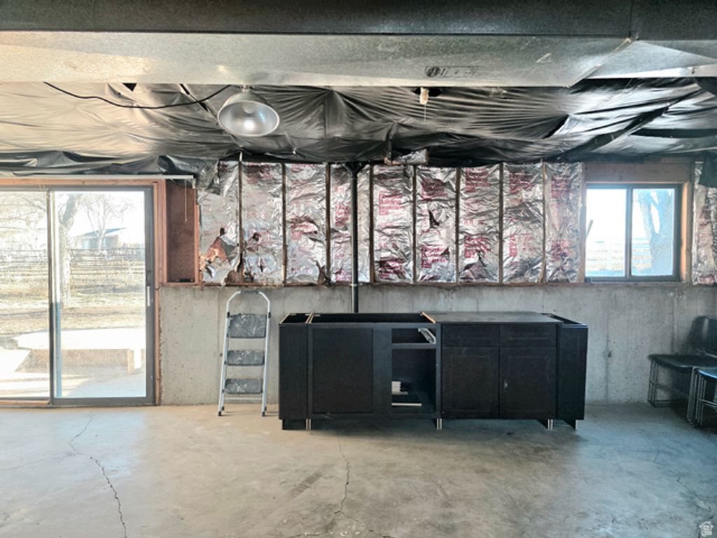 Image 28 of property listing at 631 W MAIN ST, Wellington, UT 84542