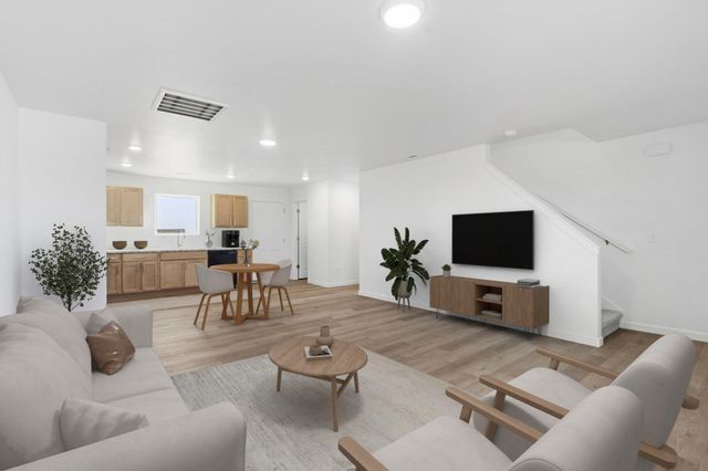 1077 W Madison Drive, Rogersville, MO 65742