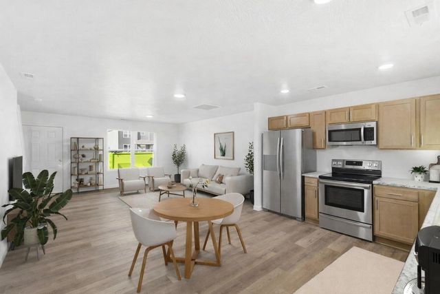 1077 W Madison Drive, Rogersville, MO 65742