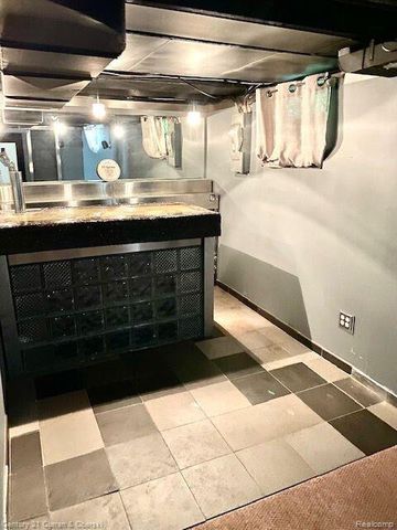 702 S Altadena Avenue, Royal Oak, MI 48067