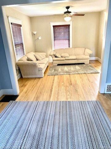 702 S Altadena Avenue, Royal Oak, MI 48067